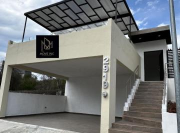 Casa · 216m² · 2 Recámaras · 2 Estacionamientos · Casa en Venta en Col. Alamo Sur Santiago N. L.