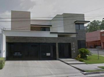 Casa de 5 habitaciones, San Pedro Garza García · ¡Hermosa Casa en Venta!