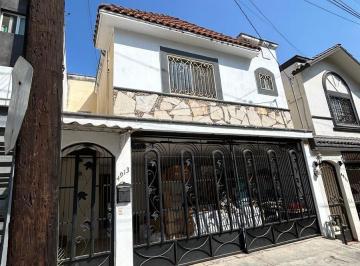 Casa · 172m² · 3 Recámaras · 2 Estacionamientos · Casa en Venta en Col. Cima de Las Cumbres Monterrey