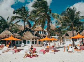 Edificio · 2100m² · Hotel en Venta en Tulum, Quintana Roo / Kc0081
