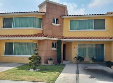 Casa de 4 habitaciones, Metepec · Casa en Venta en San Jerónimo Chicahualco, Metepec, Edo. Méx.