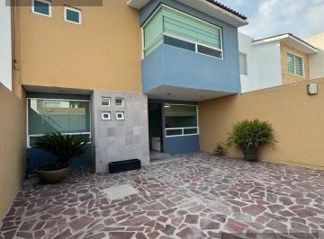 Casa · 167m² · 3 Recámaras · 2 Estacionamientos · Casa en Fraccionamiento Milenio 3a Sección