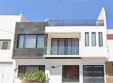 Casa de 4 habitaciones, Aguascalientes · Venta de Casa en Barrio La Purisima, Aguscalientes.