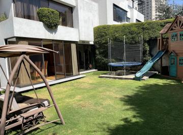 Casa · 439m² · 3 Recámaras · 2 Estacionamientos · Venta de Casa con Jardin en Portal de Las Flores, Lomas de Las Palmas, Huixquilucan, Estado de Méx.