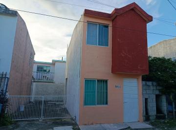 Casa · 68m² · 2 Recámaras · 1 Estacionamiento · Casa en Venta Col. Hidalgo Oriente