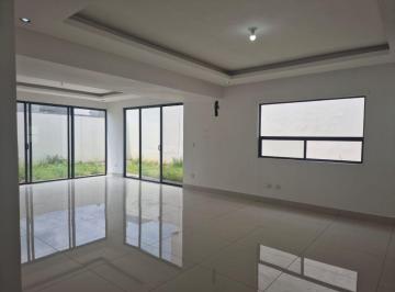 Casa en Venta de 3 habitaciones  · Casa en Venta Col Los Limos