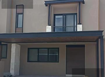 Casa en condominio · 173m² · 3 Recámaras · 2 Estacionamientos · Casa en Condominio en Fraccionamiento El Campanario