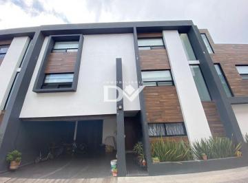 Casa de 3 habitaciones, San Pedro Cholula · Casa en Renta de 3 Habitaciones 3 Baños Amueblada en San Pedro Cholula Plaza Explanada Carcaña