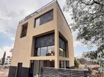 Casa en condominio · 200m² · 3 Recámaras · 2 Estacionamientos · Casa en Condominio en Venta