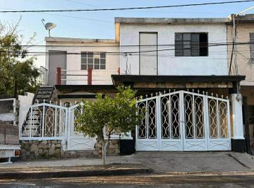 Casa de 1 habitación, Monterrey · Casa en Renta Colonia Plutarco Elias Calles
