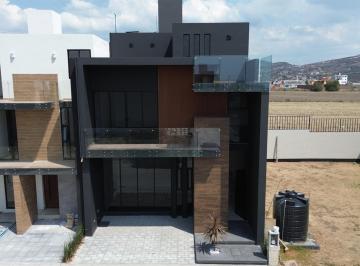 Casa · 276m² · 4 Recámaras · 2 Estacionamientos · Se Vende Casa, Quivira Residencial, Pachuca, Universidad de Futbol.