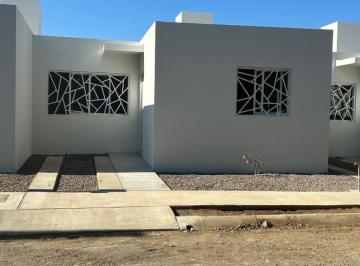 Casa de 2 habitaciones, Villa de Alvarez · Casa en Venta Fraccionamiento Higueras del Espinal 2 Recamaras 1 Baño en Villa de Álvarez Colima