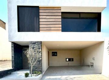Casa · 223m² · 3 Recámaras · 2 Estacionamientos · Casa - Cascatta