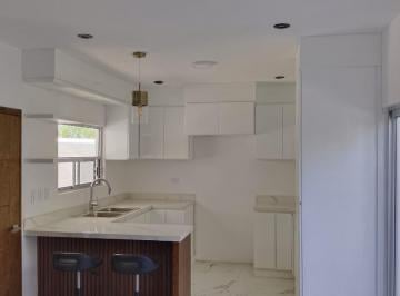 Casa · 180m² · 3 Recámaras · 1 Estacionamiento · Casa en Venta, Col. Cumbres