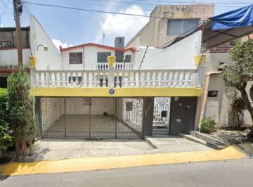 Casa de 3 habitaciones, Atizapán de Zaragoza · Venta de Casa en P.º de Las Palomas, Las Alamedas, 52970 Cdad. López Mateos, Estado de México