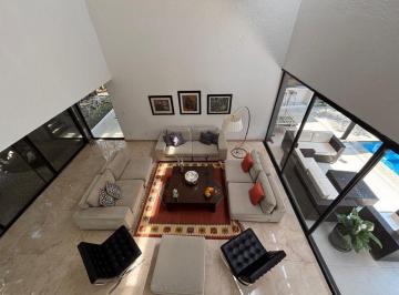 Casa · 726m² · 5 Recámaras · 2 Estacionamientos · Casa en Fraccionamiento en Kloster Sumiya Jiutepec - Maz - 2648 - Fr
