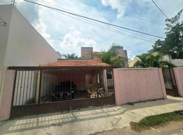 Casa · 220m² · 3 Recámaras · 2 Estacionamientos · Casa en Venta con 359 m² de Terreno en Benito Juarez Nte Para Remodelar - (4)