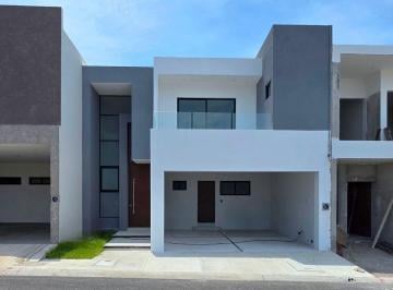 Casa de 3 habitaciones, Alvarado · Casa en Venta Lomas de La Rioja con Gran Jardín