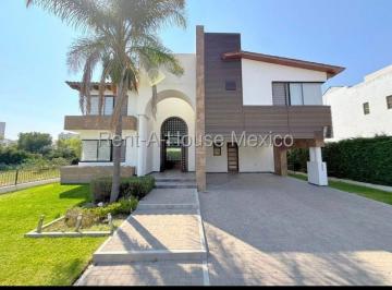 Casa Renta de 4 habitaciones · Renta |casa en El Campanario Querétaro | Cochera Techada L Campo del Golf | Cuarto de Tv| 4 Habitaci