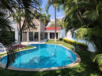 Casa · 401m² · 4 Recámaras · 2 Estacionamientos · Casa en Privada en Jardines de Acapatzingo Cuernavaca - Maz - 2654 - Cp