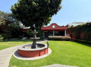Casa de 5 habitaciones, Cuernavaca · Residencia en Venta en Palmira, Cuernavaca