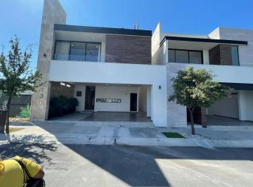 1 · Modernas Casas en Venta Zona Cumbres