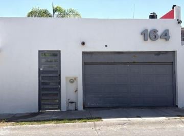 Casa de 4 habitaciones, Salamanca · Casa en Renta en Villa Petrolera, Salamanca Gto.