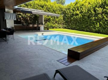 Casa de 4 habitaciones, Querétaro · Casa en Venta en El Campanario Querétaro