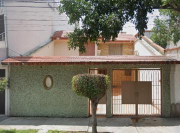 Casa de 3 habitaciones, Nezahualcóyotl · Casa en Venta en Av Bosques de Asia #12, Col. Bosques de Aragón, Nezahualcoyotl, Estado de México.