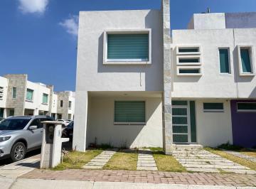 Casa · 129m² · 3 Recámaras · 2 Estacionamientos · Casa en Renta Privada Residencial San Carlos