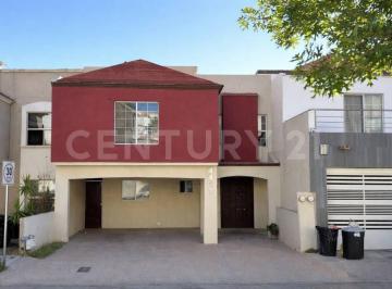 Casa · 256m² · 3 Recámaras · 2 Estacionamientos · Casa en Venta en Fracc. Rinconadas de La Sierra VI