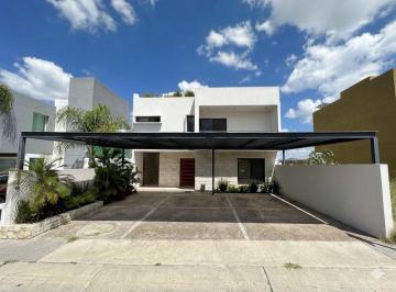 Casa de 4 habitaciones, Querétaro · Casa en Venta y Renta en Cumbres de Lago Juriquilla