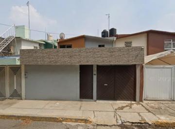 Casa de 2 habitaciones, Atizapán de Zaragoza · Casa en Venta en Lomas de Atizapán
