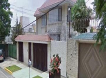 Casa en Venta de 4 habitaciones Ciudad Satélite · Casa con 350 m² de Terreno, 4 Recámaras en Venta, Ciudad Satélite