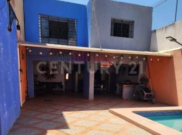 Casa · 272m² · 4 Recámaras · 3 Estacionamientos · Casa en Venta en Colonia Obregon