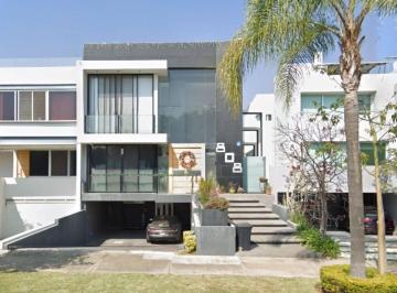 Casa de 4 habitaciones, Zapopan · Casa con 173 m² Superficie de Terreno y 4 Habitaciones en Venta, Nuevo México