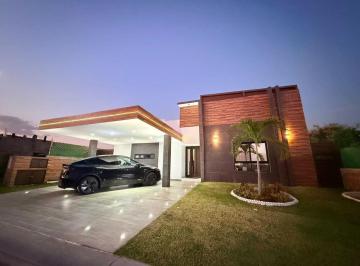 Casa de 5 habitaciones, Atlatlahucan · Casa Equipada en Venta en Lomas de Cocoyoc