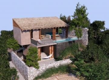 Casa · 280m² · 3 Recámaras · 3 Estacionamientos · Casa con Piscina y Vista Al Mar en San Agustinillo