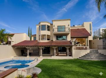 Casa de 5 habitaciones, Querétaro · Increíble Casa en Mesones de Juriquilla