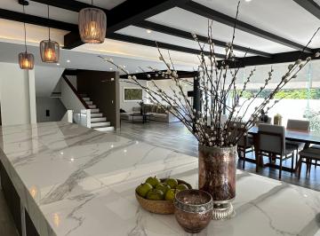 Casa de 4 habitaciones, Valle de Bravo · Tu Hogar en Avandaro