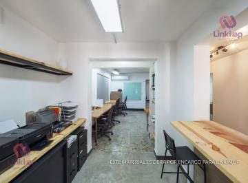 Casa · 358m² · 4 Recámaras · 2 Estacionamientos · Casa en Venta 2 Plantas Remodelada Mitras Centro Monterrey Nl