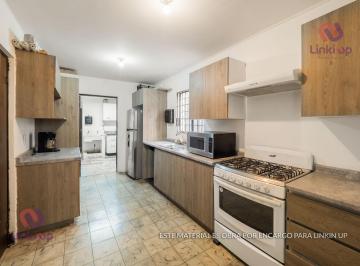 Casa · 358m² · 4 Recámaras · 2 Estacionamientos · Casa en Venta Mitras Centro Cerca de Simon Bolivar Monterrey Nl