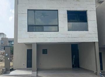 Casa · 312m² · 4 Recámaras · 2 Estacionamientos · Casa en Cumbres Elite Premier Privada Alpes