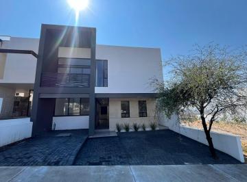 Casa en condominio · 325m² · 4 Recámaras · 3 Estacionamientos · ¡Estrena Casa Moderna en Lomas de Juriquilla! - (4)