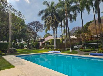 Casa de 4 habitaciones, Cuernavaca · Silent Luxury in Cuernavaca | Private Residential Community · Turnkey Home