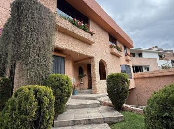 Casa en condominio de 3 habitaciones, Huixquilucan · Casa en Condominio en Venta en Interlomas
