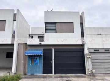 Casa · 210m² · 3 Recámaras · 1 Estacionamiento · Casa en Renta en Guadalupe