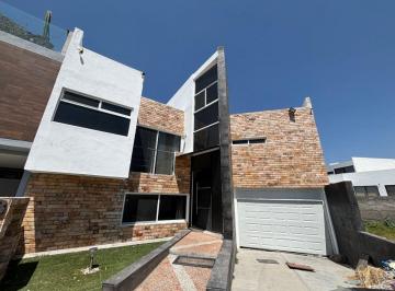 Casa en condominio de 3 habitaciones, Corregidora · Casa en Venta en Queretaro, Villas El Roble