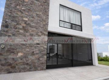 Casa · 260m² · 3 Recámaras · 2 Estacionamientos · Casa en Venta en Mirador Residencial