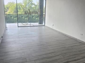 Local comercial · 42m² · 30 Estacionamientos · Local en Renta Plaza Riokha